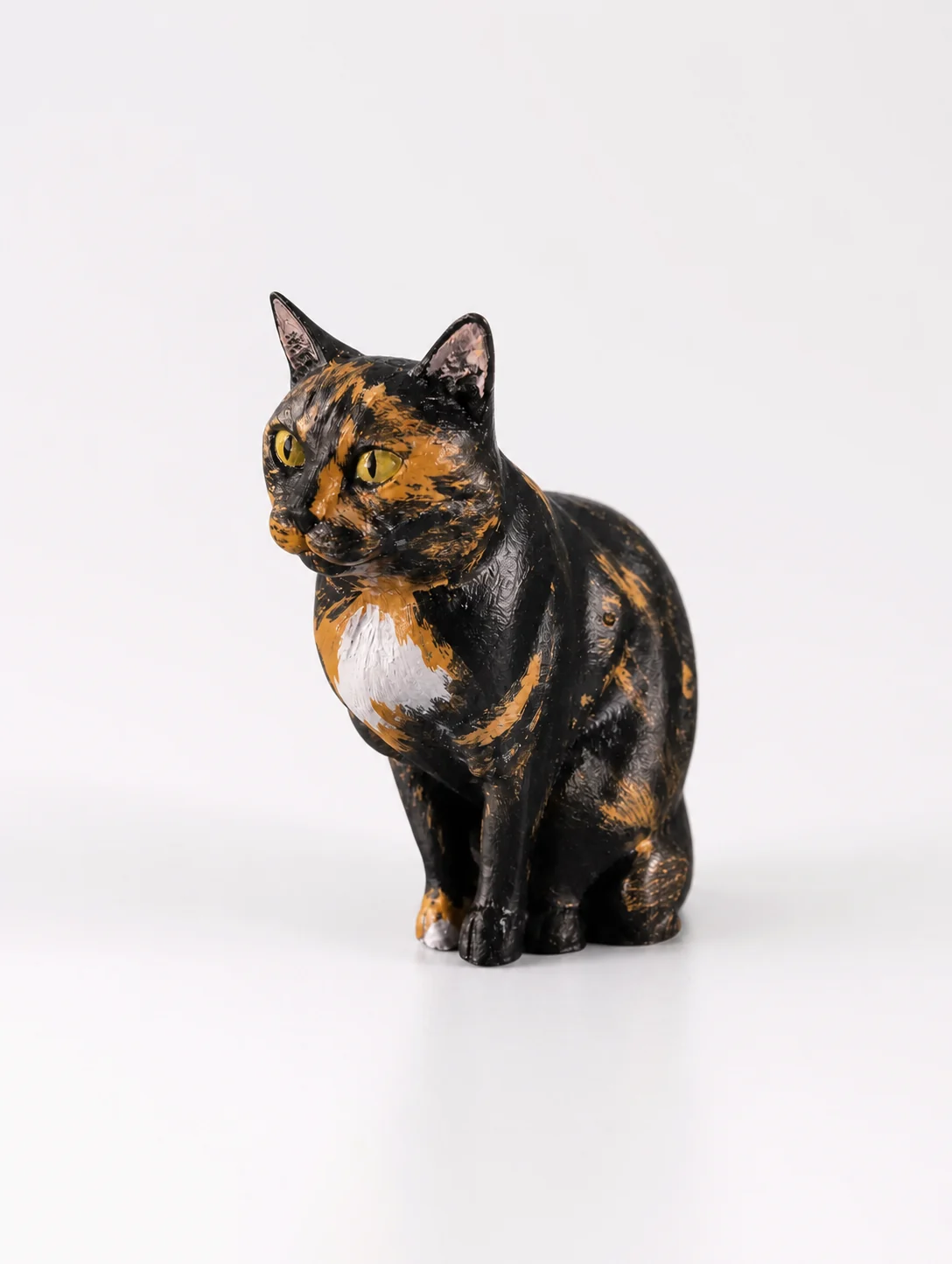 Figurine de chat écaille de tortue imprimée en 3D et peinte à la main, très réaliste